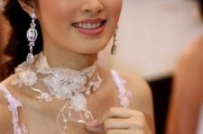 滦南人妖皇后(中国富豪娶人妖皇后)