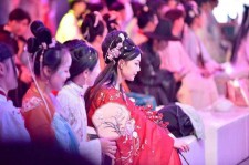 滦南汉服模特兼职(想做汉服模特去哪里找)