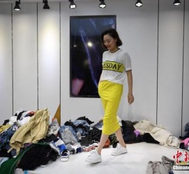 滦南兼职模特试衣服(兼职做试衣模特好吗)