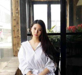 滦南女友兼职模特的小说(女友兼职模特的小说保举)