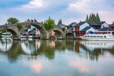滦南上海旅游攻略(上海旅游攻略手抄报)