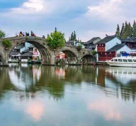 滦南上海旅游攻略(上海旅游攻略手抄报)