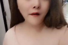 滦南美院系花兼职死商务模特(美院系花兼职商务模特第2部一边看球一边玩)