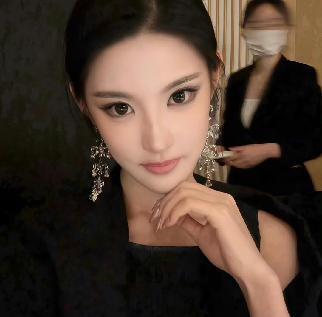 滦南伴游女生 | Isabella Chen的资料